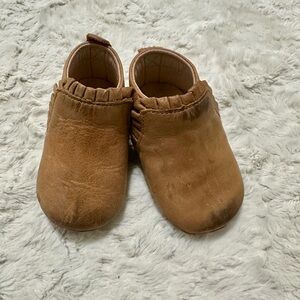 Little Love Bug Desert Sand Mila leather boots. Size 4